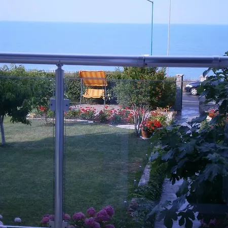 Pensión Flaga Sozopol